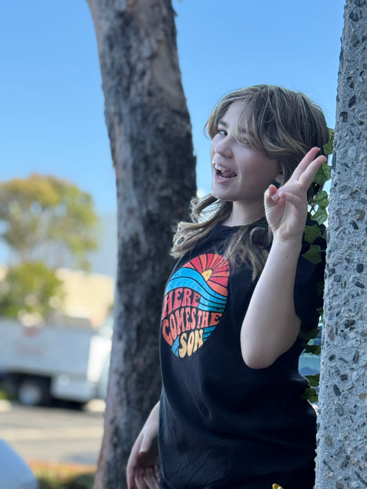 "Here Comes the SON" short sleeved tee