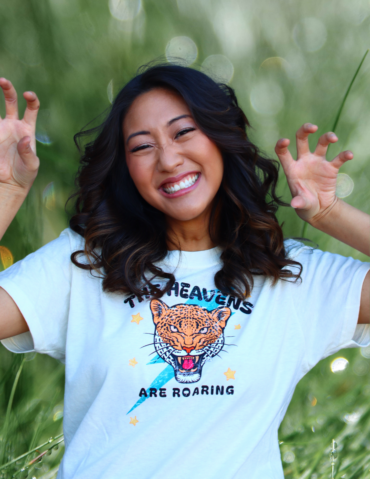 "Heavens are Roaring" Natural Short sleeved T-Shirt